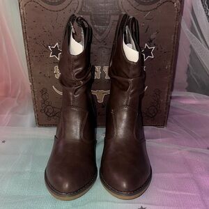 Canyon Trails Women's Brown Ankle Boots